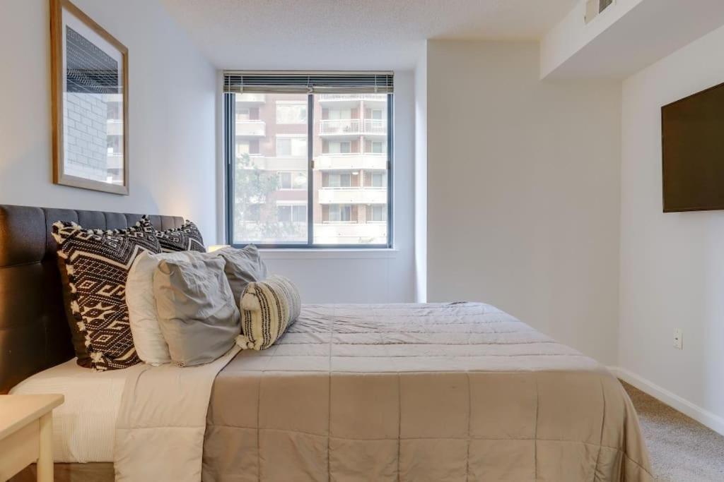 ארלינגטון Sensational 1 Bedroom Condo At Ballston Place With Gym מראה חיצוני תמונה