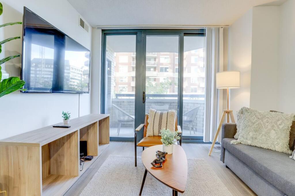 ארלינגטון Sensational 1 Bedroom Condo At Ballston Place With Gym מראה חיצוני תמונה
