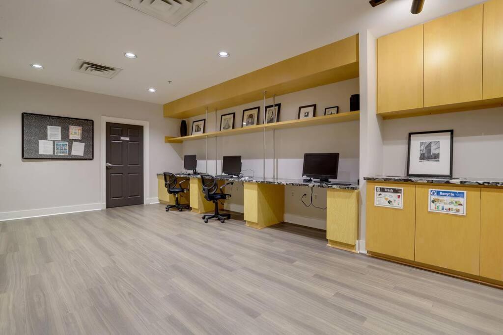 ארלינגטון Sensational 1 Bedroom Condo At Ballston Place With Gym מראה חיצוני תמונה