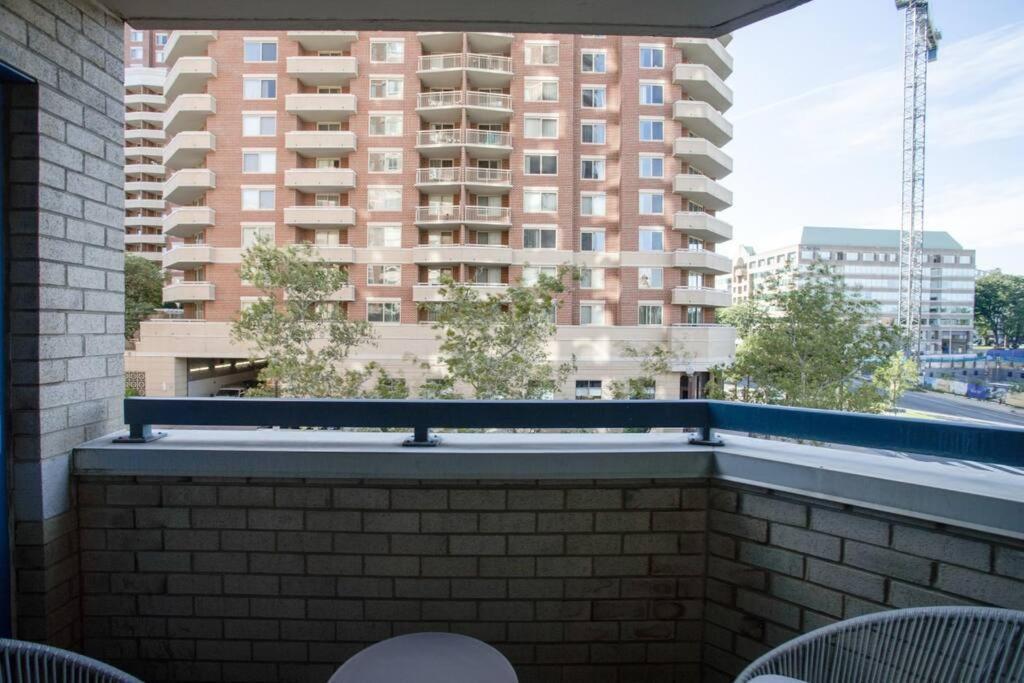 ארלינגטון Sensational 1 Bedroom Condo At Ballston Place With Gym מראה חיצוני תמונה